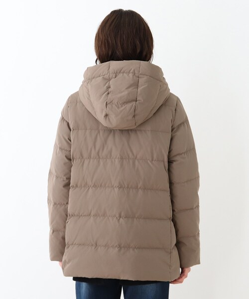 SHOO・LA・RUE(シューラルー)の「◆軽くて、暖かくて、美しくて、洗濯機で洗える プレミアムなダウン【S-4L】(ダウンジャケット/コート・レディース・ブラック/サンドベージュ/ライトベージュ・01/05/06/04/03/02)」の4枚目の写真