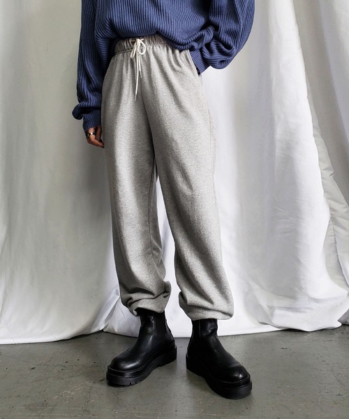 me+em select（ミームセレクト）の「【 6color 】ヘビーコットン裏毛ジョガーパンツ　韓国製（スウェットパンツ・レディース・グリーン/ライトグレー/ベージュ/チャコールグレー/グレー/ブラウン・FREE）」の3枚目の写真