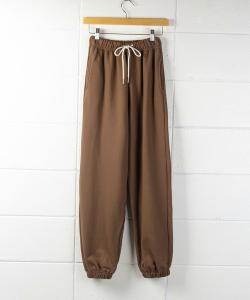 me+em select（ミームセレクト）の「【 6color 】ヘビーコットン裏毛ジョガーパンツ　韓国製（スウェットパンツ・レディース・グリーン/ライトグレー/ベージュ/チャコールグレー/グレー/ブラウン・FREE）」の21枚目の写真