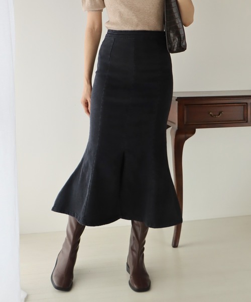 BLUEEAST(ブルーイースト)の「スリットデニムマーメイドスカート(デニムスカート・レディース・ブラック/ネイビー・SMALL/MEDIUM)」の7枚目の写真