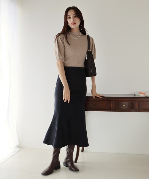 BLUEEAST(ブルーイースト)の「スリットデニムマーメイドスカート(デニムスカート・レディース・ブラック/ネイビー・SMALL/MEDIUM)」の4枚目の写真