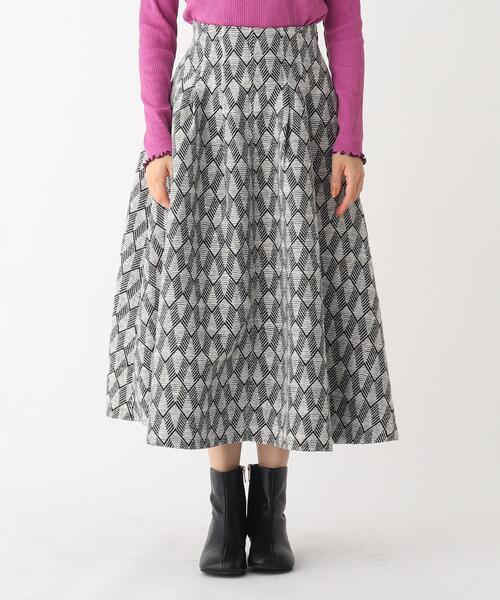 AG by aquagirl（エージーバイアクアガール）の「◆ジャカードフレアスカート【WEB限定サイズ】（スカート・レディース・ブラック系/ダークブラウン系・40/38/36）」の4枚目の写真