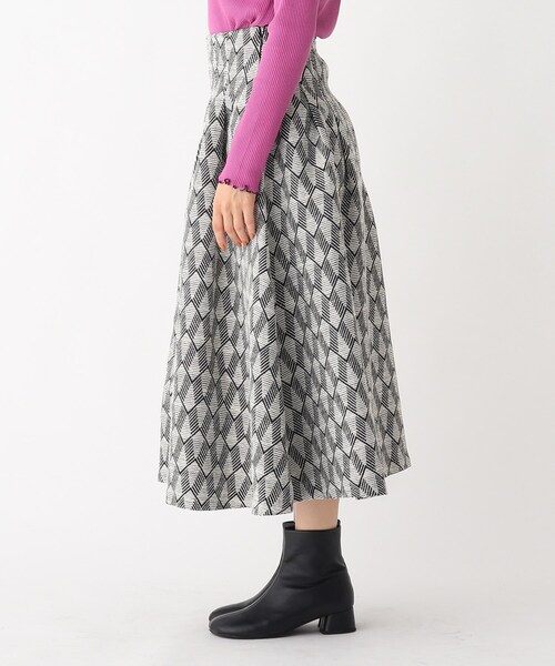 AG by aquagirl（エージーバイアクアガール）の「◆ジャカードフレアスカート【WEB限定サイズ】（スカート・レディース・ブラック系/ダークブラウン系・40/38/36）」の7枚目の写真