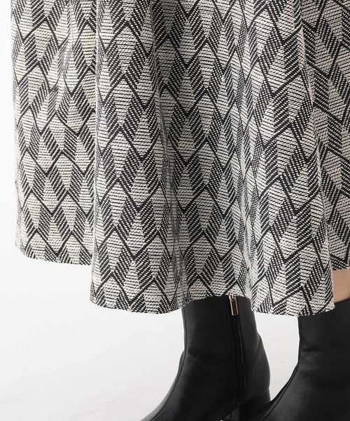 AG by aquagirl（エージーバイアクアガール）の「◆ジャカードフレアスカート【WEB限定サイズ】（スカート・レディース・ブラック系/ダークブラウン系・40/38/36）」の9枚目の写真