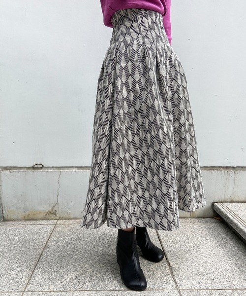 AG by aquagirl（エージーバイアクアガール）の「◆ジャカードフレアスカート【WEB限定サイズ】（スカート・レディース・ブラック系/ダークブラウン系・40/38/36）」の2枚目の写真