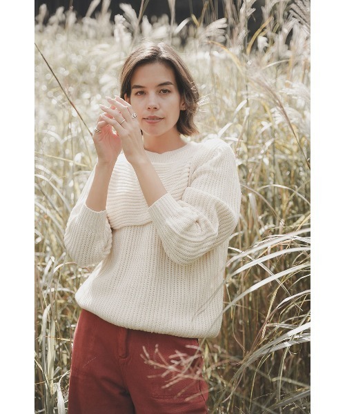 esutoreja（エストレジャ）の「クロスデザインニット（ニット/セーター・レディース・アイボリー・FREE）」の2枚目の写真
