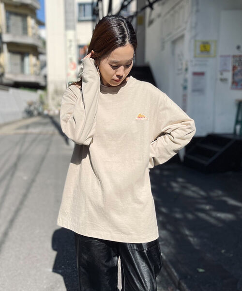 KELTY（ケルティ）の「【KELTY/ケルティ】GLOSTER別注 バックプリント ロングスリーブTシャツ（Tシャツ/カットソー・メンズ・ホワイト/チャコールグレー/ベージュ/オレンジ・MEDIUM/LARGE）」の10枚目の写真