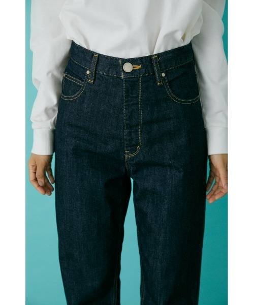 BLACK BY MOUSSY（ブラックバイマウジー）の「KONA One wash DENIM(コナワンウォッシュデニム)（デニムパンツ・レディース・ダークブルー・22inch/23inch/24inch/25inch/26inch）」の3枚目の写真