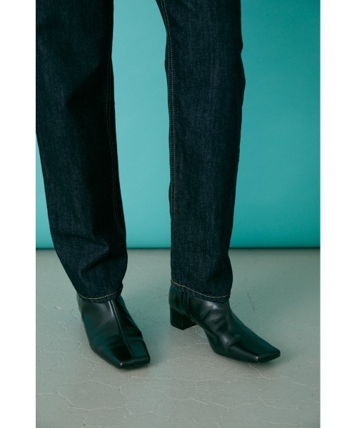 BLACK BY MOUSSY（ブラックバイマウジー）の「KONA One wash DENIM(コナワンウォッシュデニム)（デニムパンツ・レディース・ダークブルー・22inch/23inch/24inch/25inch/26inch）」の5枚目の写真