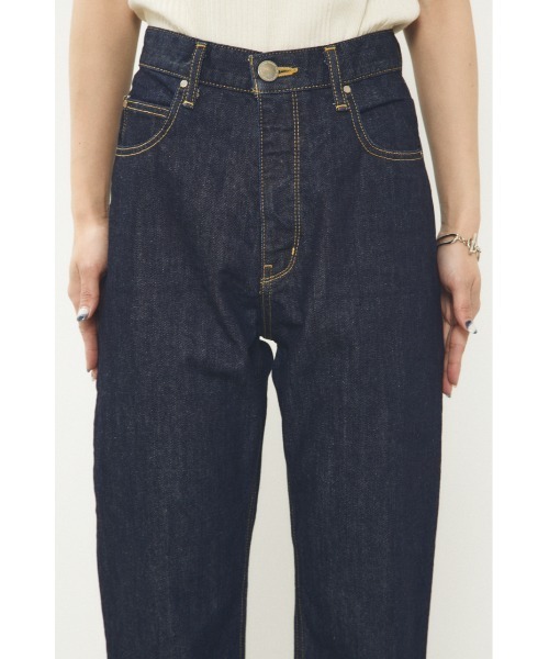 BLACK BY MOUSSY（ブラックバイマウジー）の「KONA One wash DENIM(コナワンウォッシュデニム)（デニムパンツ・レディース・ダークブルー・22inch/23inch/24inch/25inch/26inch）」の12枚目の写真