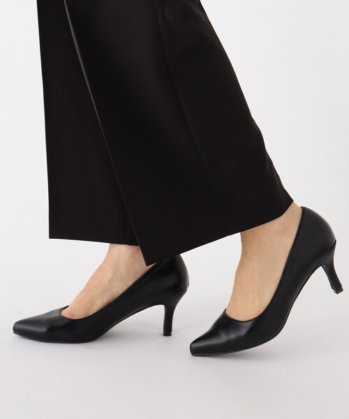 OPAQUE.CLIP(オペークドットクリップ)の「◆ポインテッドトウベーシックパンプス【抗菌防臭加工/WEB限定カラー】(パンプス・レディース・ホワイト/ブラック/ダークグリーン/ネイビー/グレー/ライトベージュ・01/02/03)」の2枚目の写真
