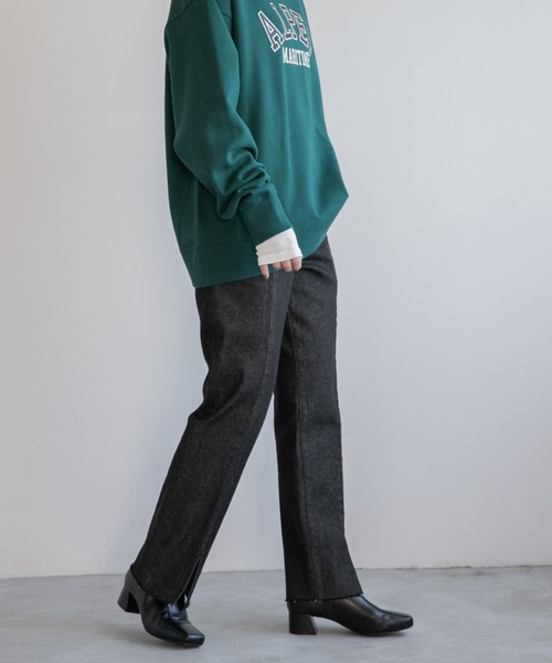 LOWRYS FARM（ローリーズファーム）の「フロントスリットデニムパンツ　260738（デニムパンツ・レディース・ブラック/ワンウォッシュ/アイボリー・SMALL/MEDIUM/LARGE）」の19枚目の写真