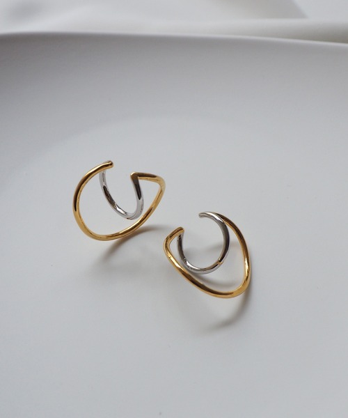 Jenny BY IMMANOEL（ジェニーバイイマノエル）の「立体デザインイヤーカフ　両耳（イヤリング・レディース・ゴールド/シルバー/ゴールド系その他・FREE）」の3枚目の写真