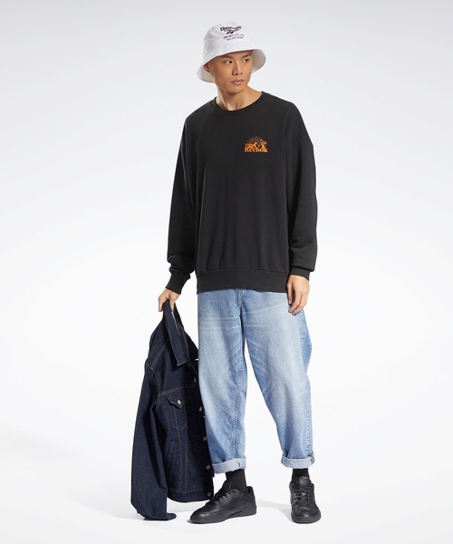 Reebok(リーボック)の「クラシックス レトロ アウトドア クルー スウェットシャツ / Classics Retro Outdoor Crew Sweatshirt(スウェット・メンズ・ライトグレー/ブラック/アイボリー・SMALL/MEDIUM/LARGE/X-LARGE/XX-LARGE/X-SMALL/XXX-LARGE)」の5枚目の写真