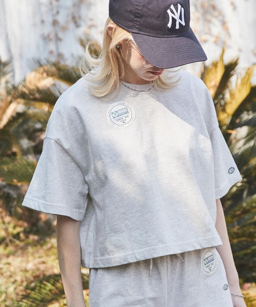 DISCUS ATHLETIC(ディスカス アスレチック)の「DISCUS ATHLETIC/ディスカス アスレチック クロップド丈 コットン半袖Tシャツ<セットアップ可能>(Tシャツ/カットソー・レディース・オレンジ/イエロー/ホワイト/杢グレー/ラベンダー・L/M)」の2枚目の写真