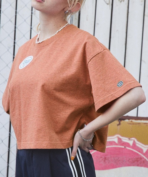 DISCUS ATHLETIC(ディスカス アスレチック)の「DISCUS ATHLETIC/ディスカス アスレチック クロップド丈 コットン半袖Tシャツ<セットアップ可能>(Tシャツ/カットソー・レディース・オレンジ/イエロー/ホワイト/杢グレー/ラベンダー・L/M)」の5枚目の写真