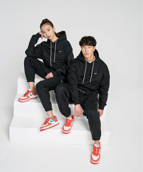 NIKE（ナイキ）の「ナイキ エア フォース 1 '07 LV8 メンズシューズ / Nike Air Force 1 '07 LV8（スニーカー・メンズ・ブラック/オレンジ・26.5/28/25.5/27.5/29/25/26/29.5/27/24.5/28.5/30/24）」の22枚目の写真