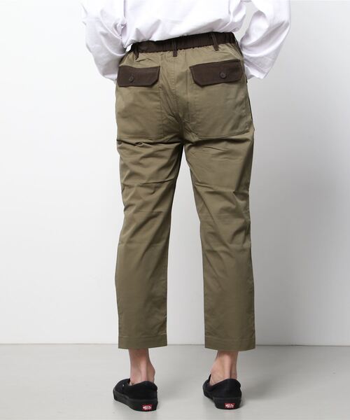 House of Blues（ハウスオブブルース）の「ツイルｘナイロンガーデニング ベイカーパンツ（その他パンツ・メンズ・ブラック/オリーブ・M/L）」の5枚目の写真