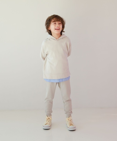 GLOBAL WORK(グローバルワーク)の「キッズ/イージーDRY/シャツレイヤー/263088(スウェット・キッズ・チャコールグレー/グリーン/アイボリー/ライトイエロー・110cm/100cm/120cm/130cm/140cm/150cm/160cm)」の6枚目の写真