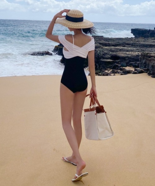 REBALANCE（リバランス）の「レディース水着 クロスデザイン スイムウェア（水着・レディース・B/A・SMALL/MEDIUM/LARGE）」の7枚目の写真