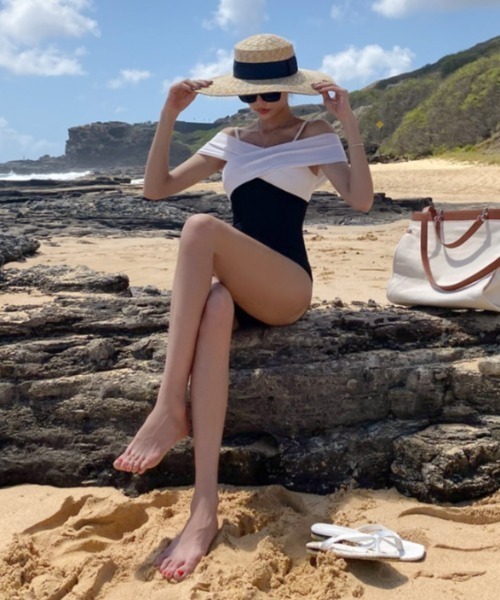 REBALANCE（リバランス）の「レディース水着 クロスデザイン スイムウェア（水着・レディース・B/A・SMALL/MEDIUM/LARGE）」の9枚目の写真