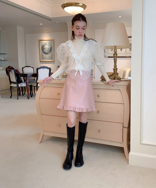 lissi Boutique（リージーブティック）の「【lissi Boutique】裾フリルレザー台形ミニスカート（スカート・レディース・ピンク/キャメル・SMALL/MEDIUM）」の9枚目の写真