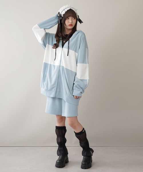 SPINNS(スピンズ)の「サイドリボン ヘッドドレス(その他ヘアアクセサリー・レディース・ブラック・ONESIZE)」の16枚目の写真