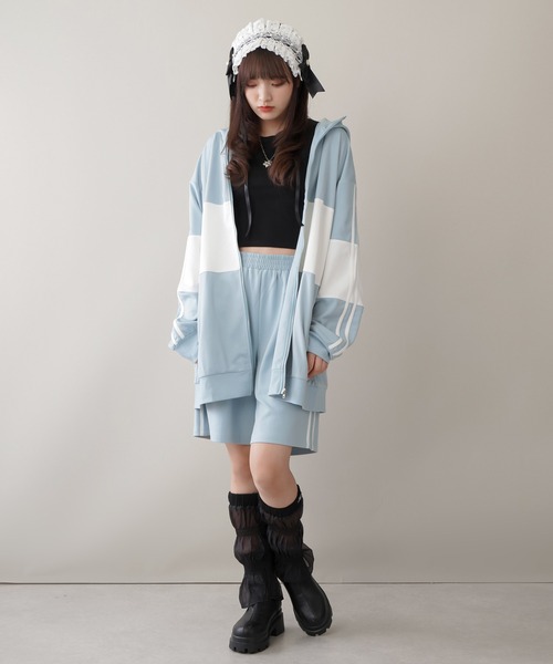 SPINNS(スピンズ)の「サイドリボン ヘッドドレス(その他ヘアアクセサリー・レディース・ブラック・ONESIZE)」の17枚目の写真