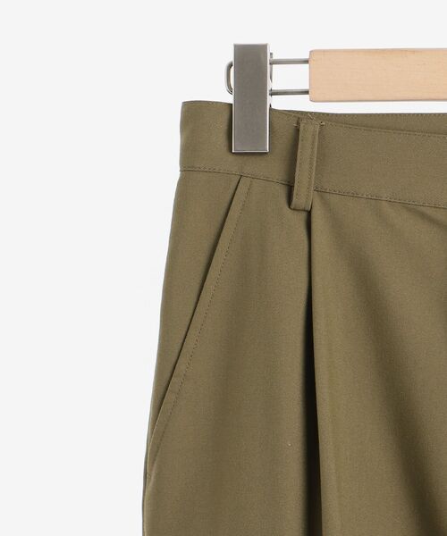 le.coeur blanc（ルクールブラン）の「2wayヘムカーゴパンツ（カーゴパンツ・レディース・ネイビー/カーキオリーブ・38/36）」の5枚目の写真