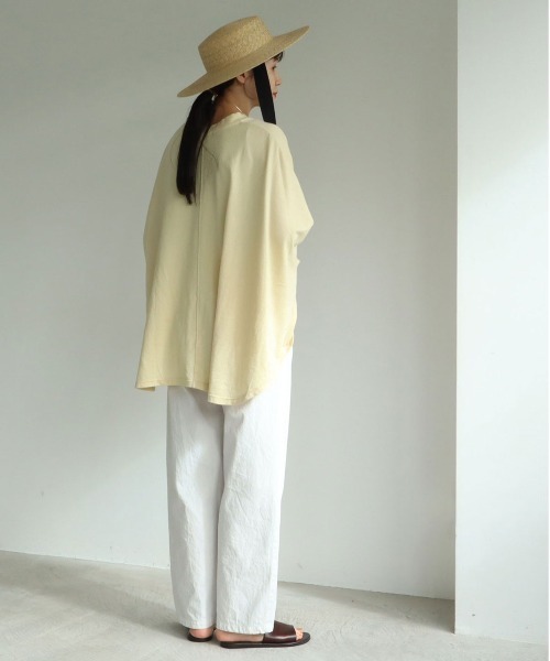 yuni(ユニ )の「60/2強撚コットン wide tuck パンツ(スラックス・レディース・ホワイト/ベージュ/グリーン/アイボリー・MEDIUM/SMALL/S/M)」の10枚目の写真