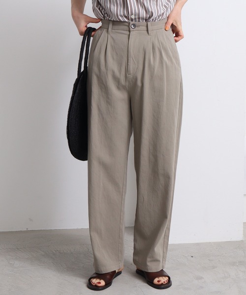 yuni(ユニ )の「60/2強撚コットン wide tuck パンツ(スラックス・レディース・ホワイト/ベージュ/グリーン/アイボリー・MEDIUM/SMALL/S/M)」の22枚目の写真
