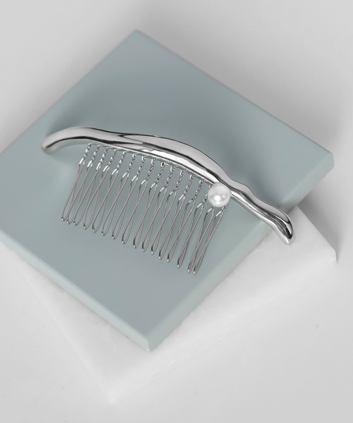 ANEMONE（アネモネ）の「パールポイントメタルコーム（その他ヘアアクセサリー・レディース・シルバー/ゴールド・FREE）」の2枚目の写真