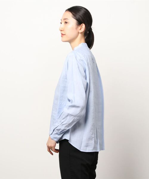 DANTON(ダントン)の「DANTON/ダントン リネン バンドカラーシャツロングスリーブ ソリッド JD-3606KLS(シャツ/ブラウス・レディース・ホワイト/サックスブルー/サックスブルー系1・38/36)」の4枚目の写真