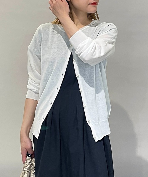 PICCIN（ピッチン）の「接触冷感パールボタンカーディガン（カーディガン/ボレロ・レディース・ブルー/ピンク/ホワイト/パープル/イエロー/ブラック・M）」の2枚目の写真