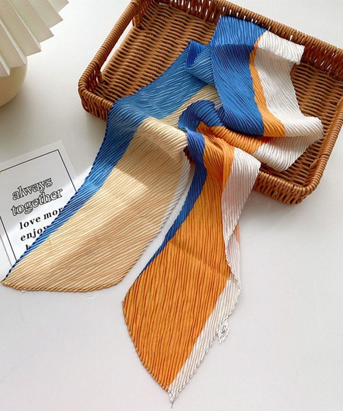 me+em select（ミームセレクト）の「【 4色展開 】プリーツカラーロングスカーフ（バンダナ/スカーフ・レディース・イエロー/ブラック/グリーン/オレンジ・FREE）」の13枚目の写真