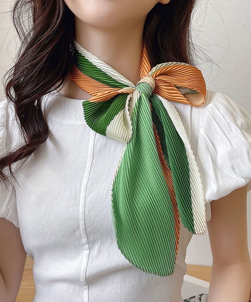 me+em select（ミームセレクト）の「【 4色展開 】プリーツカラーロングスカーフ（バンダナ/スカーフ・レディース・イエロー/ブラック/グリーン/オレンジ・FREE）」の17枚目の写真