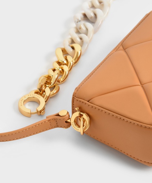 タグ㈲♡GOLDS♡ビジューバックル付きゴールドチェーン♡配色キャミトップスPK GOLDS♡ビジューバックル付き♡ゴールドチェーン♡配色キャミ