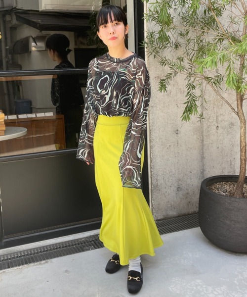 DuKKah（デュカ）の「Dukkah/【低身長向け】ポンチスリットマーメイドスカート（スカート・レディース・ブルー/ライム/ピンク/オレンジ/ブラック・X-SMALL）」の3枚目の写真