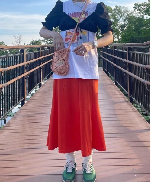 DuKKah（デュカ）の「Dukkah/【低身長向け】ポンチスリットマーメイドスカート（スカート・レディース・ブルー/ライム/ピンク/オレンジ/ブラック・X-SMALL）」の17枚目の写真