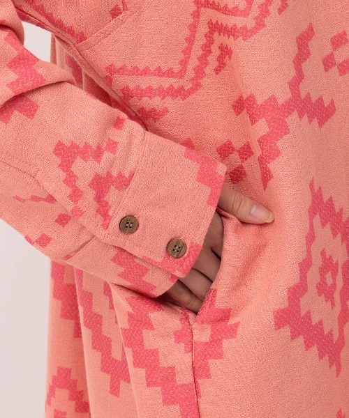 チチカカ（チチカカ）の「ナバホジャカードワンピース（シャツワンピース・レディース・ブラウン/アイボリー/ピンク・FREE）」の22枚目の写真