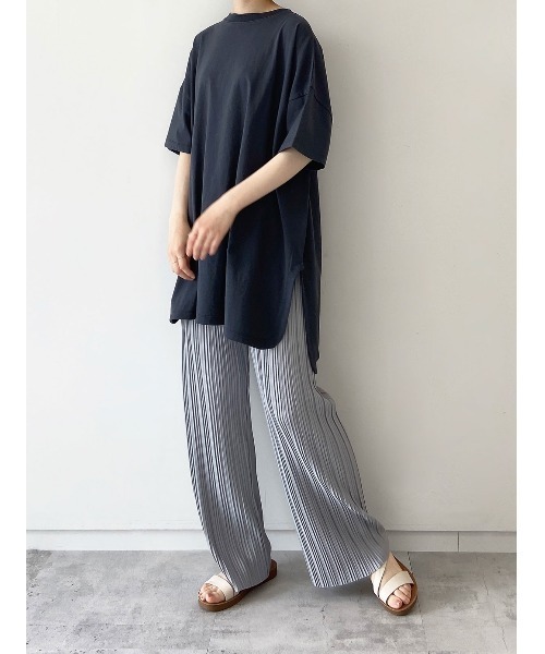 Samansa Mos2 blue（サマンサモスモスブルー）の「【USAコットン】チュニックTシャツ（Tシャツ/カットソー・レディース・オフホワイト/ラベンダー/チャコール・ﾌﾘ-）」の5枚目の写真