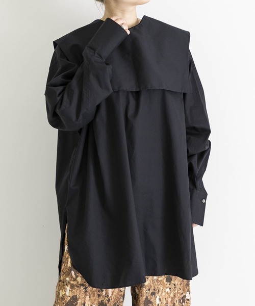 iI（アイ）の「iI　square collar blouse（シャツ/ブラウス・レディース・ホワイト/ブラック/ブルー・ONE）」の2枚目の写真