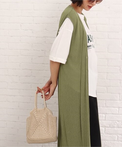 Cutie Blonde（キューティーブロンド）の「◆サイドスリット ロングジレ（ベスト・レディース・オフホワイト/ブラック/カーキ・00）」の3枚目の写真