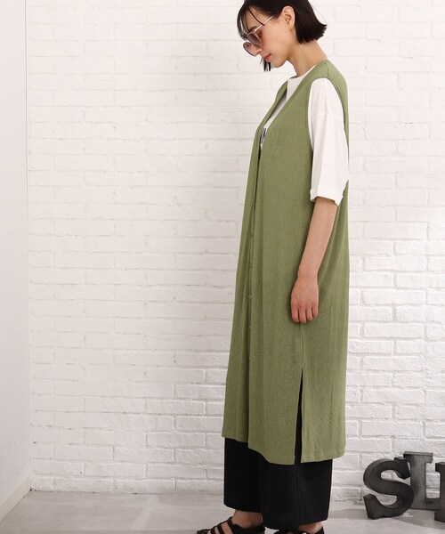 Cutie Blonde（キューティーブロンド）の「◆サイドスリット ロングジレ（ベスト・レディース・オフホワイト/ブラック/カーキ・00）」の5枚目の写真