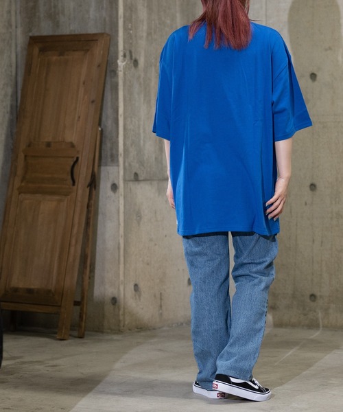 Limited Line Naive Magic(リミテッドラインナイーブマジック)の「【a】〔PETTY WOLF〕サガラ刺繍フロントロゴ 半袖BIGTシャツ(Tシャツ/カットソー・メンズ・ブルー/ホワイト/グリーン/ブラック・MEDIUM/LARGE)」の21枚目の写真