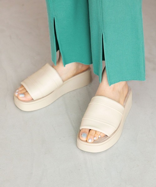 niko and...（ニコアンド）の「オリジナル厚底スライドサンダル（サンダル・レディース・ブラック/その他1/アイボリー・MEDIUM/LARGE）」の3枚目の写真