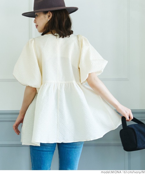 coca（coca）（コカ）の「＼新色登場／エンボススクエアブラウス（シャツ/ブラウス・レディース・ブラック/アイボリー/ライトグリーン・M/L）」の12枚目の写真