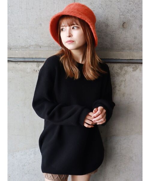 MURUA（ムルーア）の「クルーネックルーズニット（ニット/セーター・レディース・ブラック/グリーン/ブルー/モカ・FREE）」の2枚目の写真