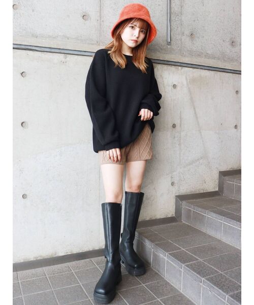 MURUA（ムルーア）の「クルーネックルーズニット（ニット/セーター・レディース・ブラック/グリーン/ブルー/モカ・FREE）」の21枚目の写真