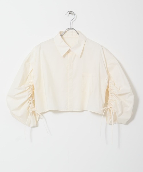 KBF（ケイビーエフ）の「ドロストギャザースリーブシャツ（シャツ/ブラウス・レディース・オフホワイト/ラベンダー/チャコールグレー・ONE）」の4枚目の写真